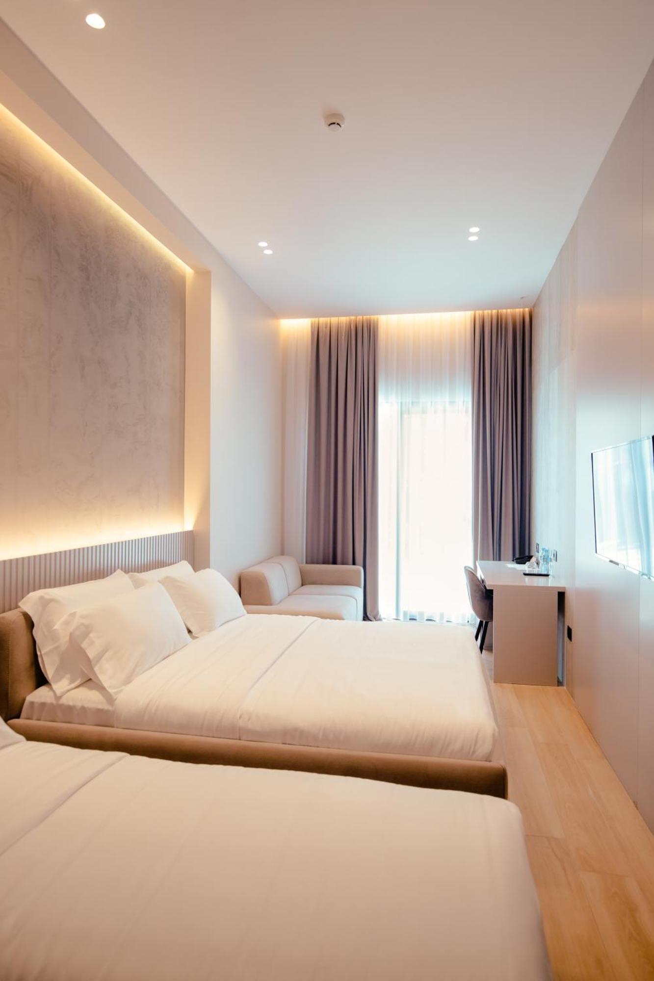 La Onda Hotel Durrës Esterno foto
