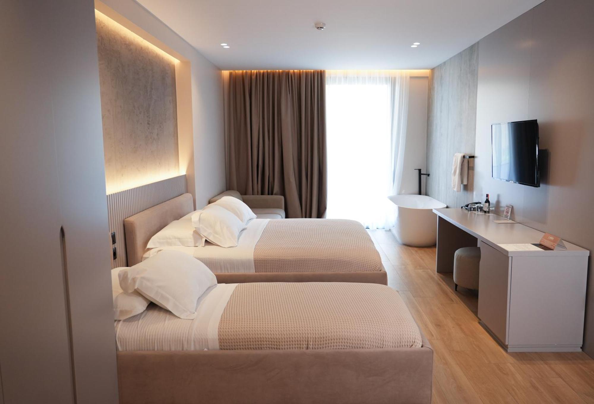 La Onda Hotel Durrës Esterno foto